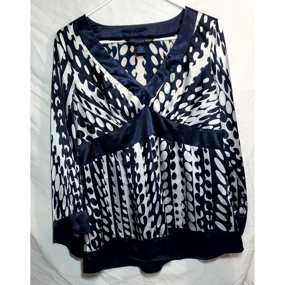 Kimono Style Blouse M Black White Flowing Lightweight Boho Chic Feminine Top - Picture 3 of 7